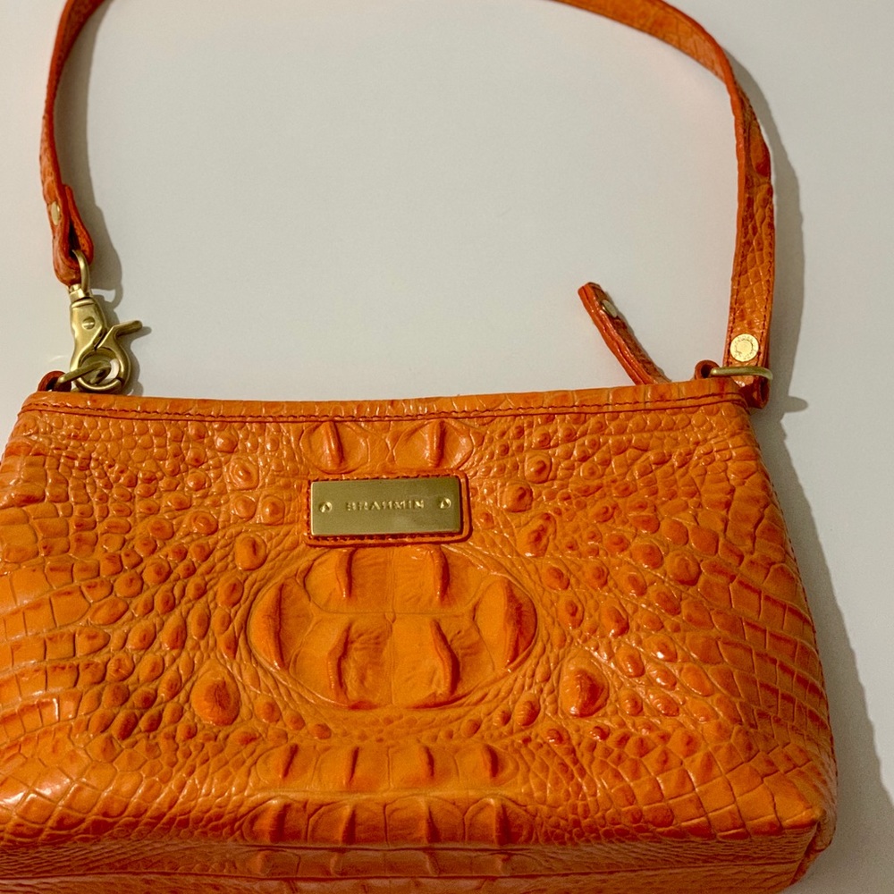 Small shoulder bag